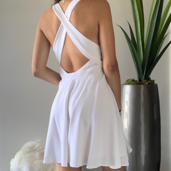 WHITE FLOWY DRESS - Picture 3 of 4